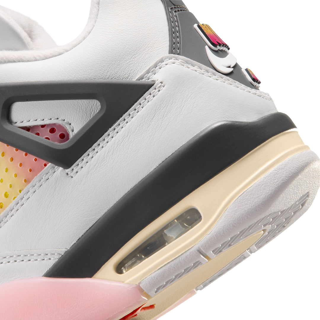 Air Jordan 4 Retro "Comic" (GS) Off White/Fire Pink-Anthracite)